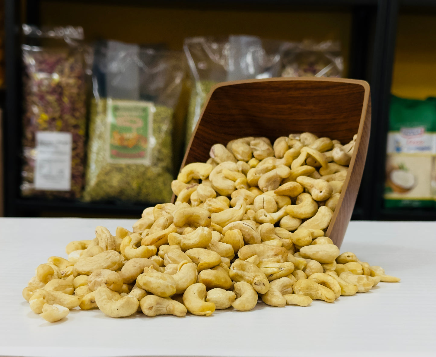 Anacardi al Naturale 5Kg - Frutta Secca - Schiaccia & Mangia - fruttasana.com