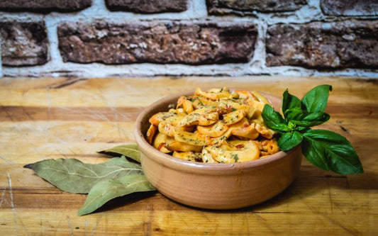Funghi Piccanti a Fette - Conserve - Schiaccia & Mangia 
